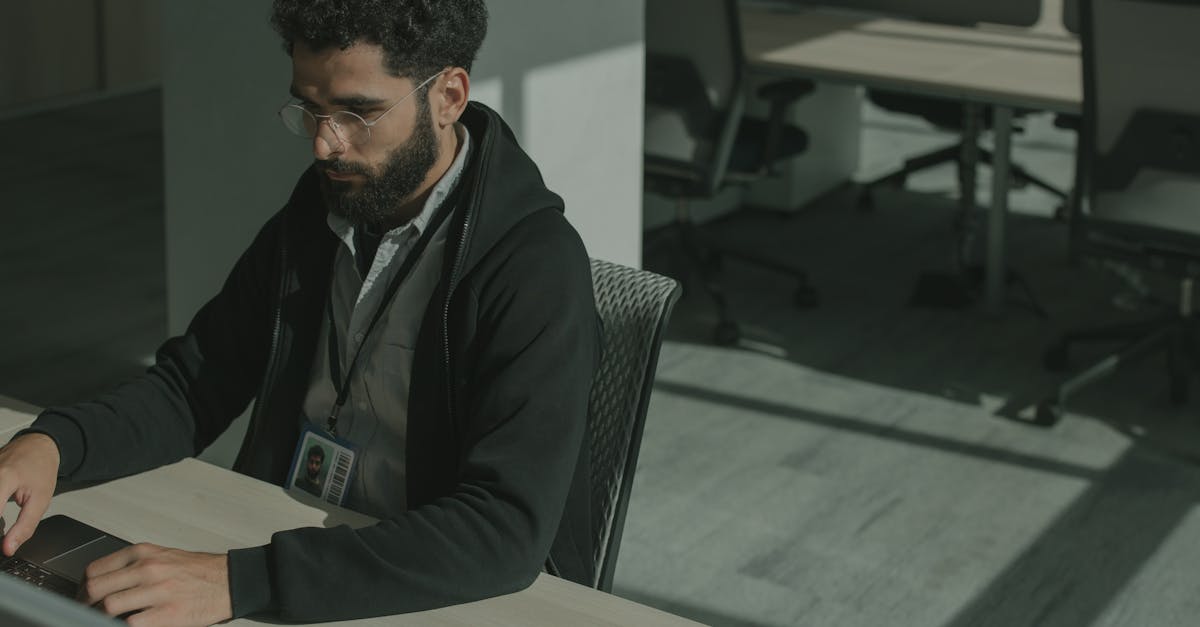 微信买卖:详情下载教程金管家app并安装