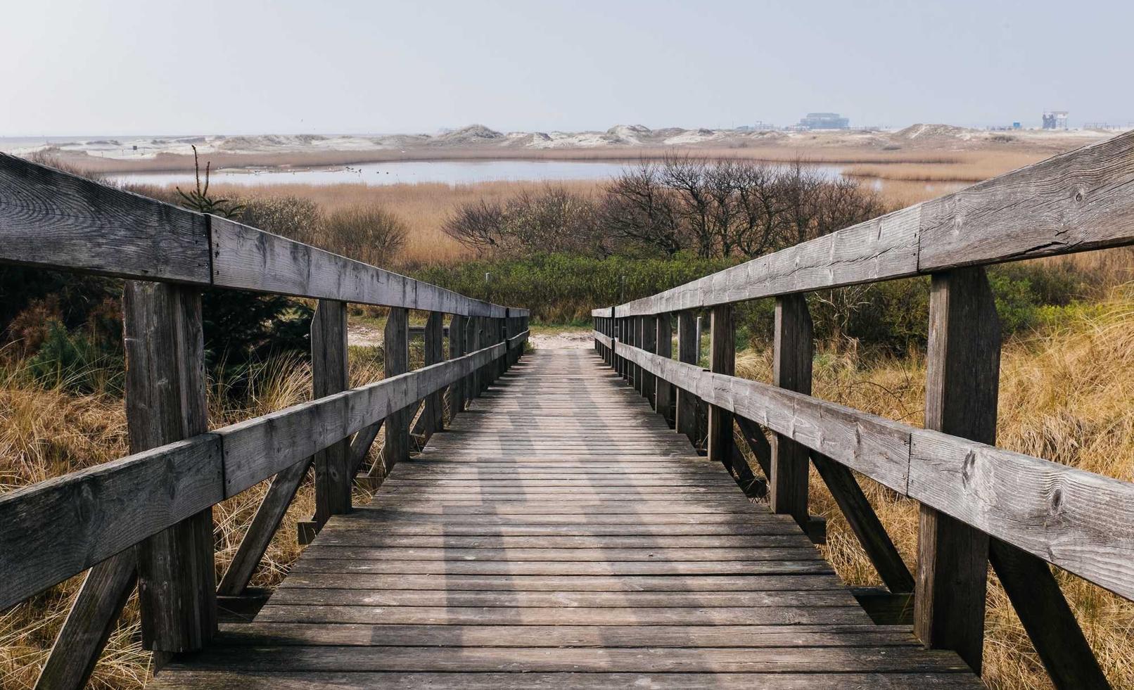 微信号白号批发:短信公告中如何从浅到深传递信息