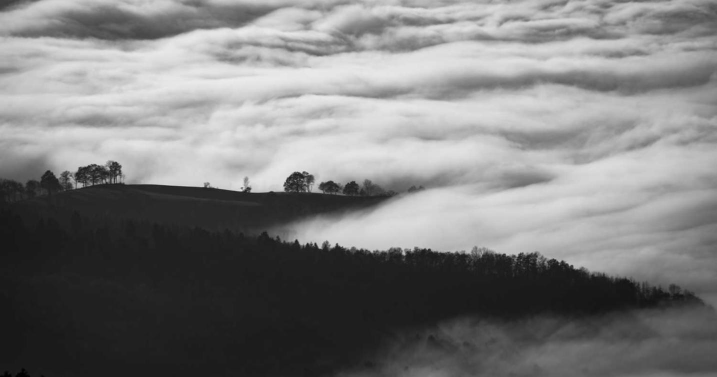 头条手机卡实名账号：永劫无间购买平台